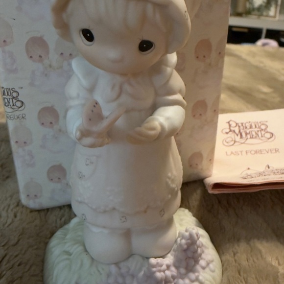 🌹𝐕𝐓𝐆 𝐑𝐄𝐓𝐈𝐑𝐄𝐃 𝟏𝟗𝟖𝟐 𝐏𝐑𝐄𝐂𝐈𝐎𝐔𝐒 𝐌𝐎𝐌𝐄𝐍𝐓𝐒  “𝐖𝐄 𝐀𝐑𝐄 𝐆𝐎𝐃’𝐒 𝐖𝐎𝐑𝐊𝐌𝐀𝐍𝐒𝐇𝐈𝐏 “. - Picture 3 of 5